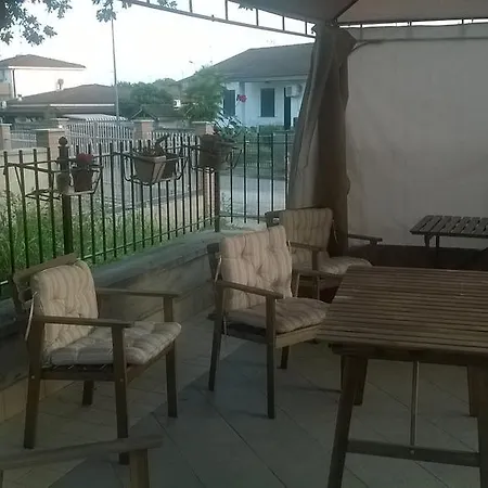 Di Via Dei Salici Aparthotel Gropello Cairoli