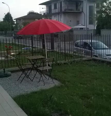 Aparthotel Di Via Dei Salici Gropello Cairoli